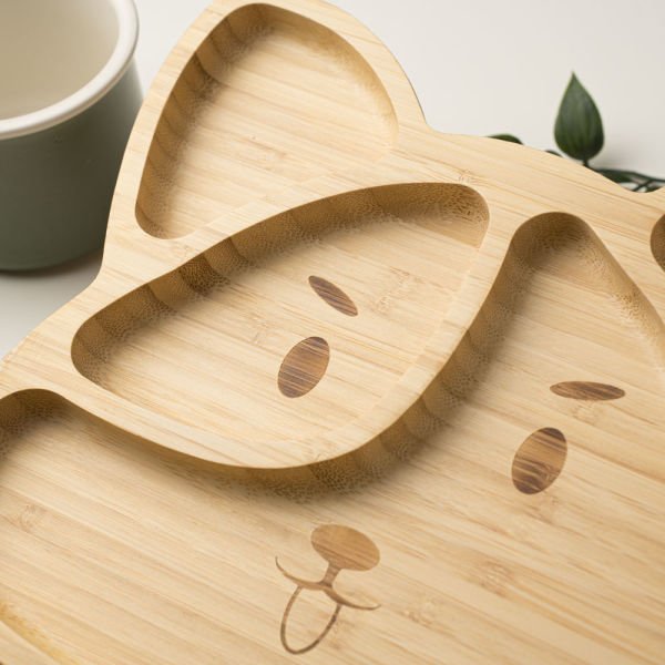 Tilki Surat Bölmeli Bambu Tabak