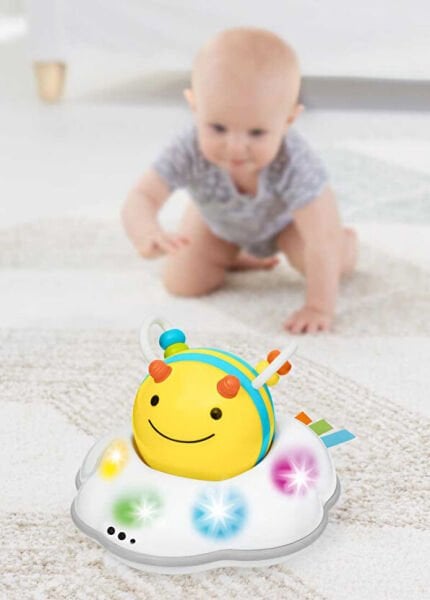 SKIP HOP Explore & More Arı Model Emekleme Oyuncağı