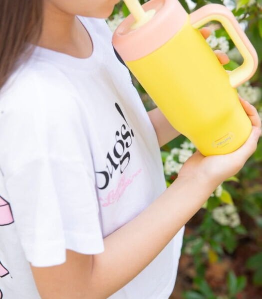 SipnJoy HandleHug Tumbler Termos Pipetli Suluk (550 ml) // Sarı