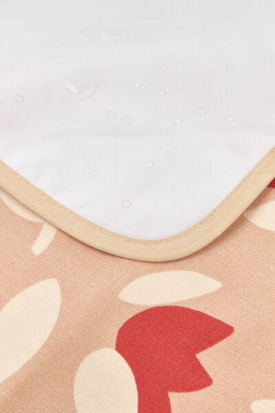 Nobodinoz Hyde Park Su Geçirmez Alt Değiştirme Matı, Red Tulip