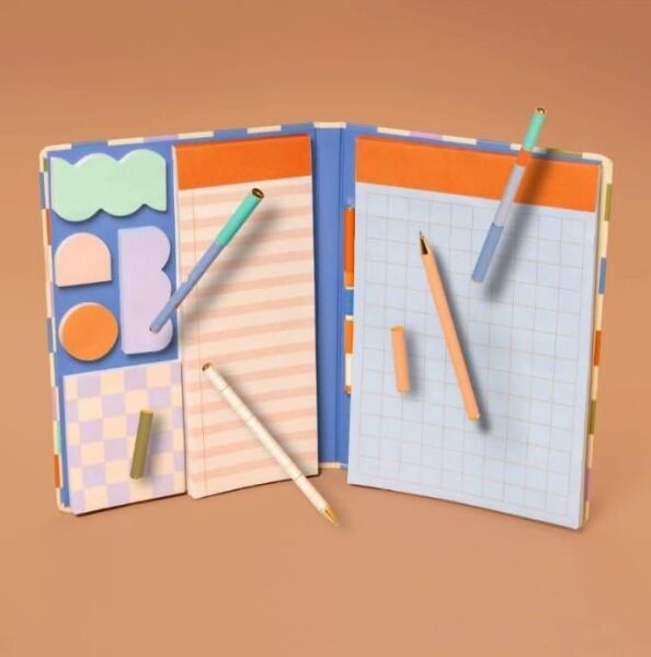 Kikkerland Inkerie Kareli A5 Notluk, Post It Set & Tükenmez Kalem Kırtasiye Seti